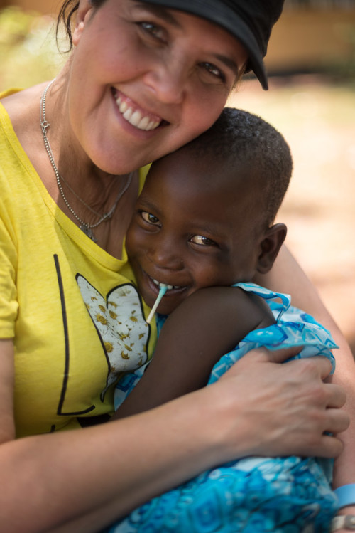 20150318_uganda-outreach-house_0437