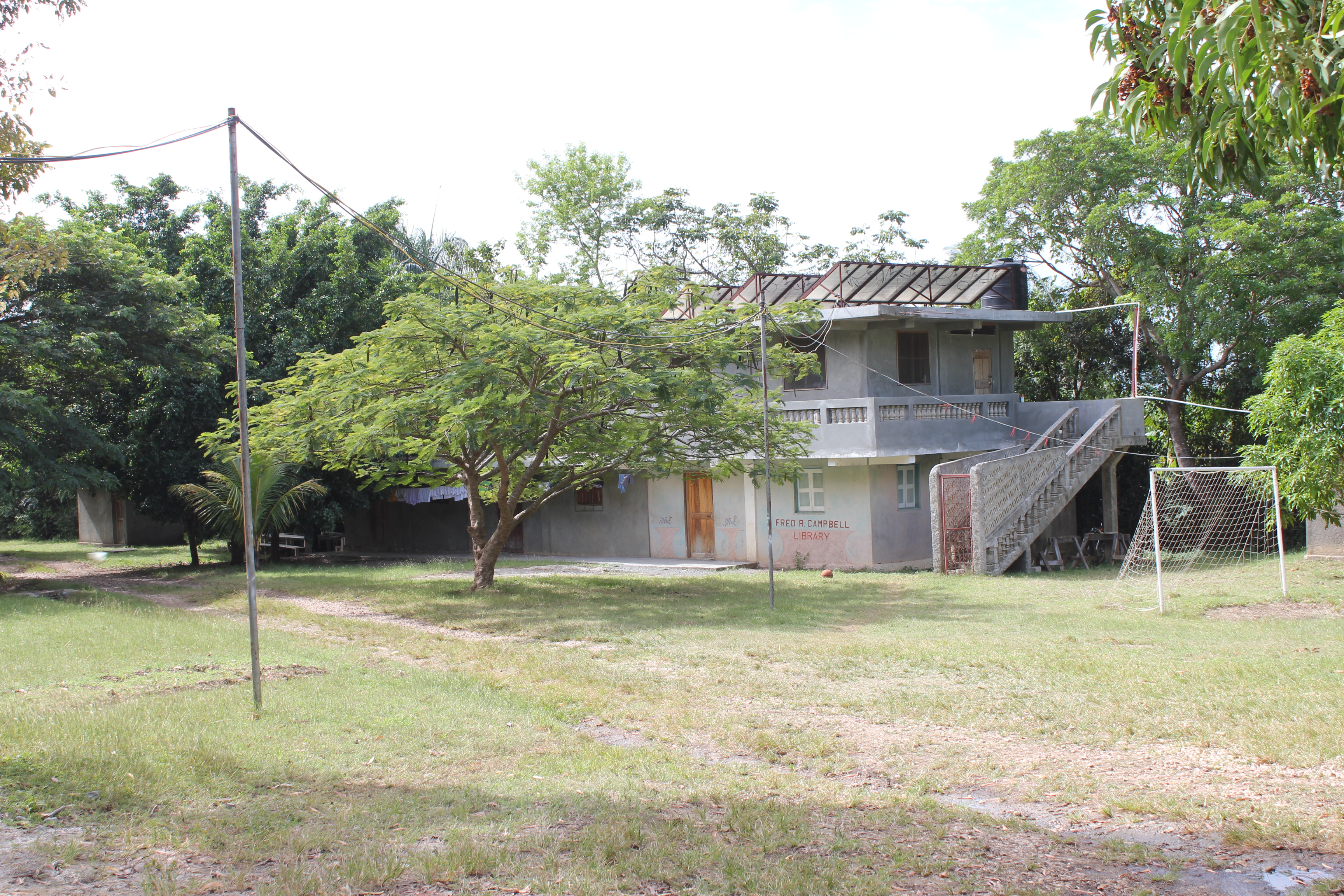 La Belle Maison (The Beautiful Cement House)